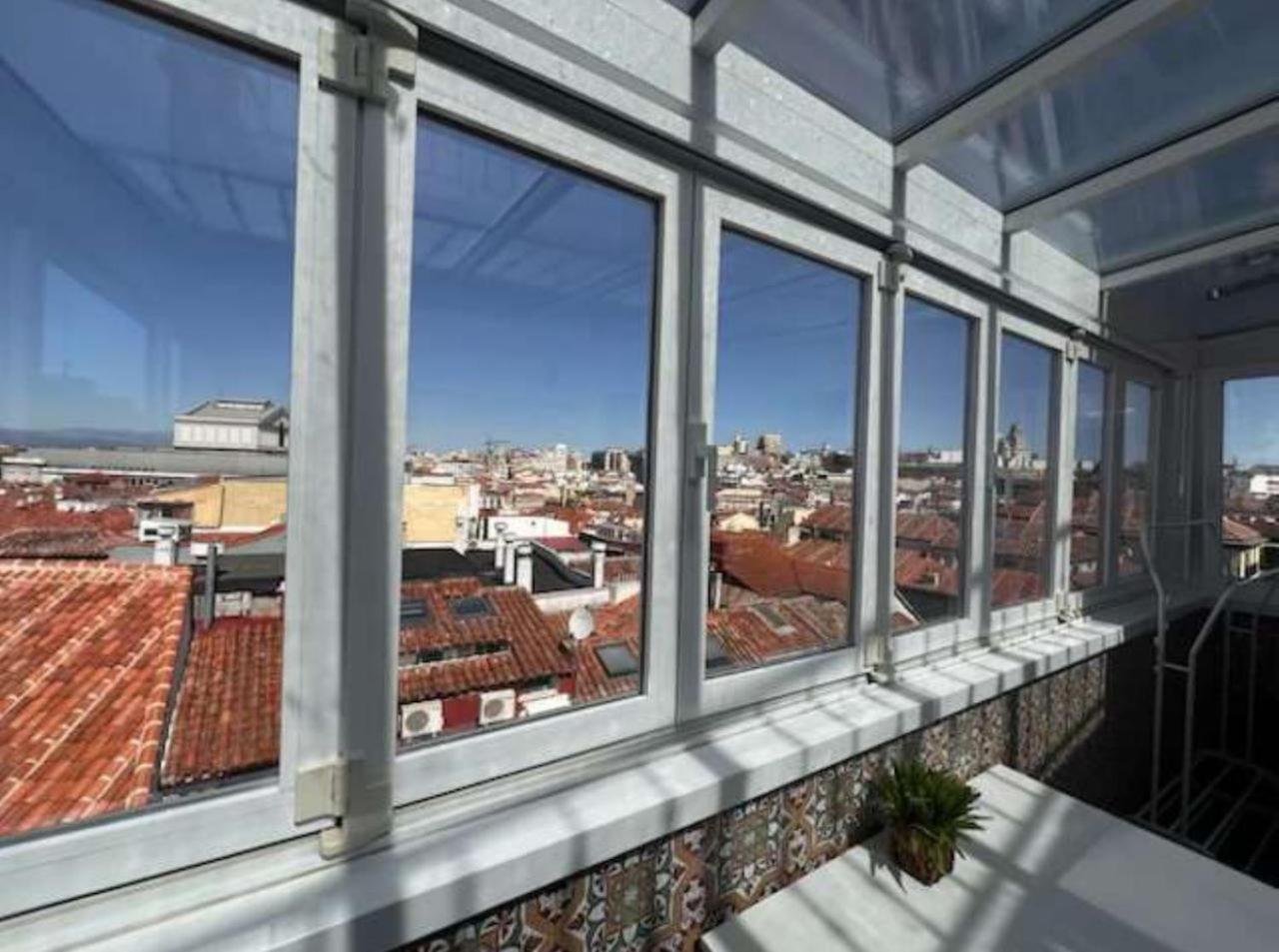 Apartamentos El Tiempo Madrid Buitenkant foto