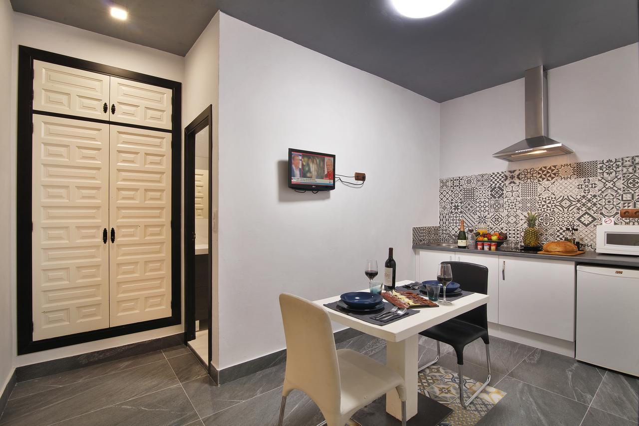 Apartamentos El Tiempo Madrid Buitenkant foto