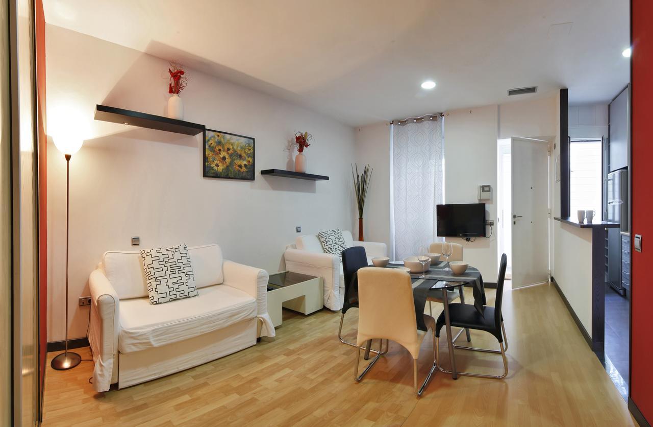 Apartamentos El Tiempo Madrid Buitenkant foto